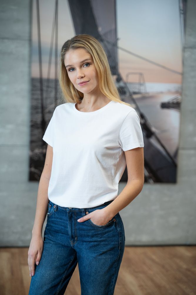 Футболка женская Ladies American U, черная — изображение 6