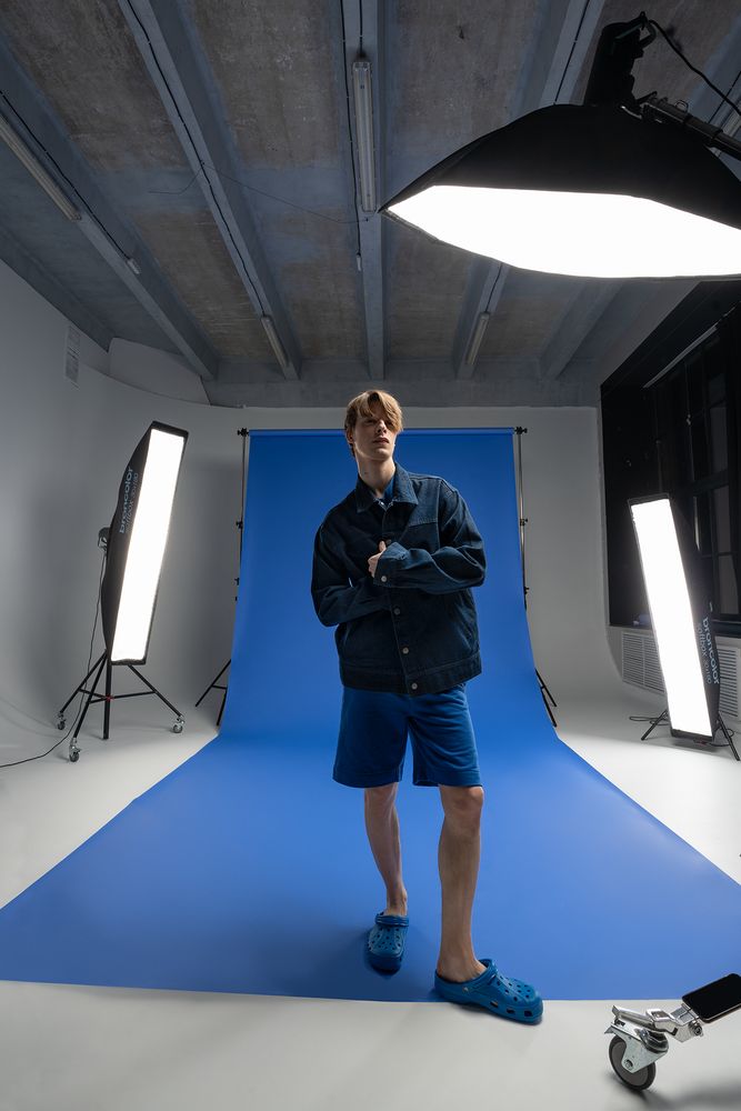 Куртка джинсовая O1, темно-синяя — изображение 18