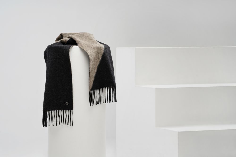 Шарф Charming, черный с бежевым — изображение 16