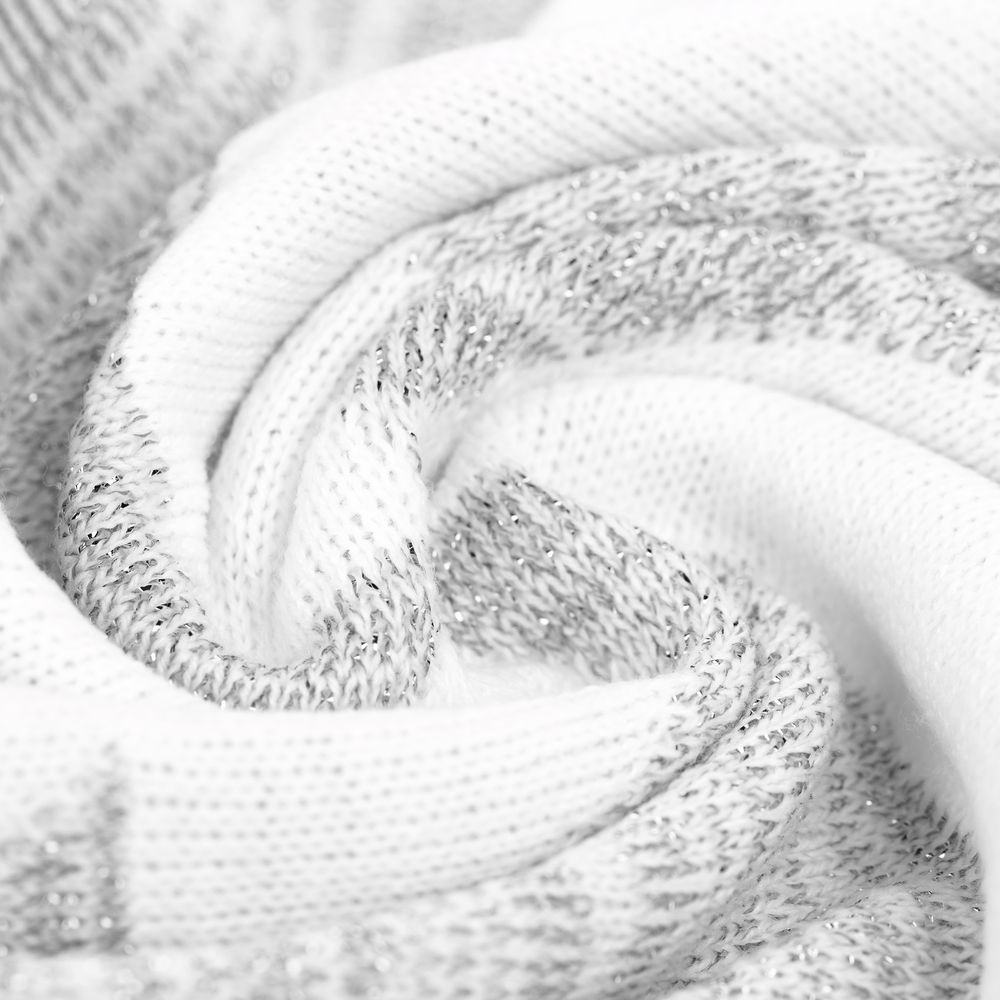 Плед «Танцующий лес», белый с серебром — изображение 5