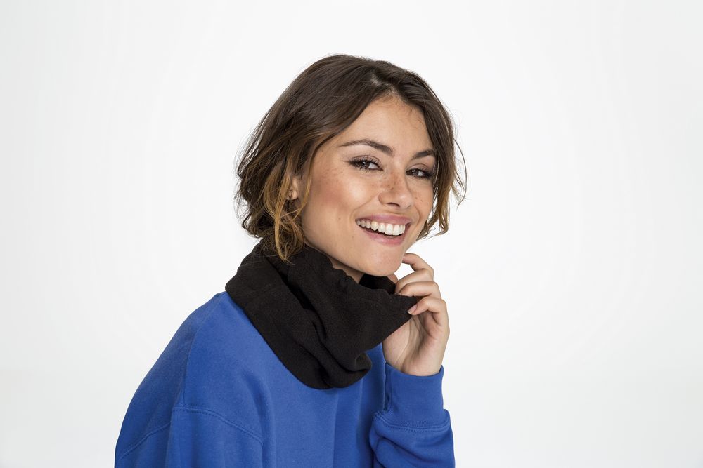 Шапка-шарф с утяжкой Blizzard, черная — изображение 5