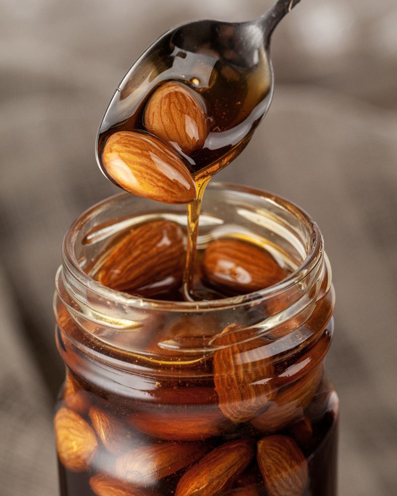 Мед цветочный Bee To Bear, с миндалем — изображение 3