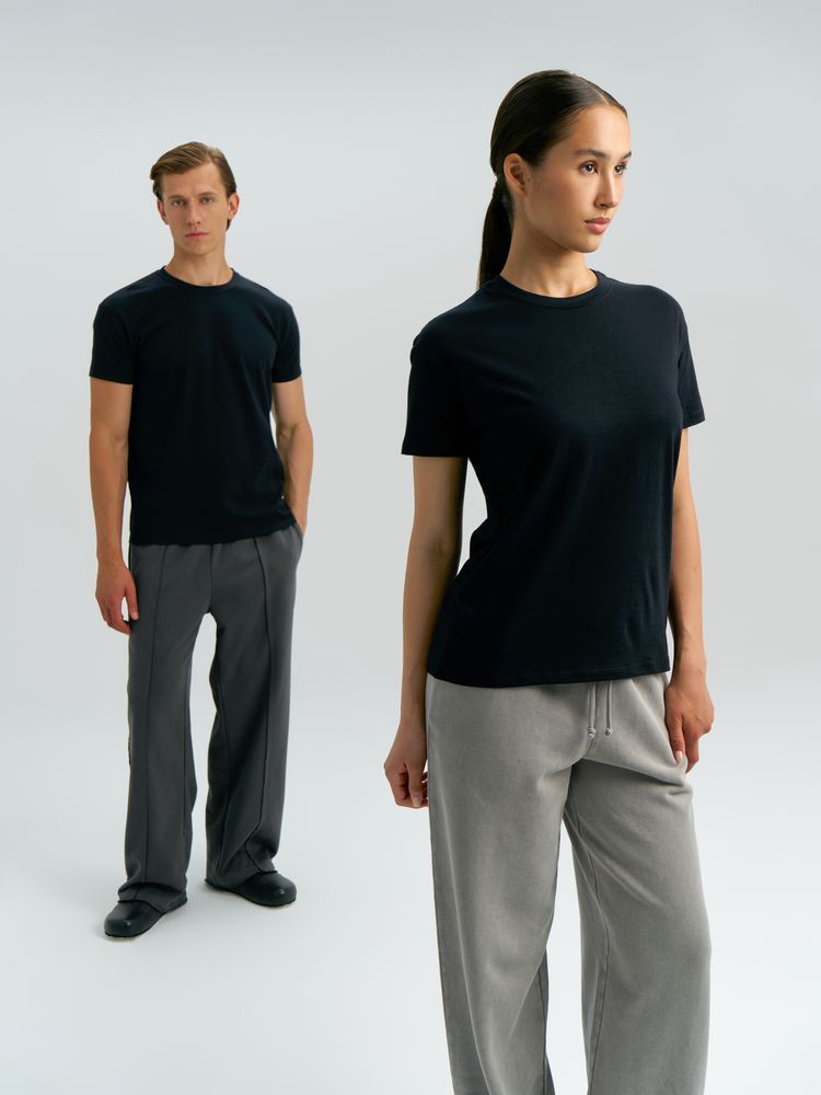 Футболка унисекс Regent 150, черная — изображение 13