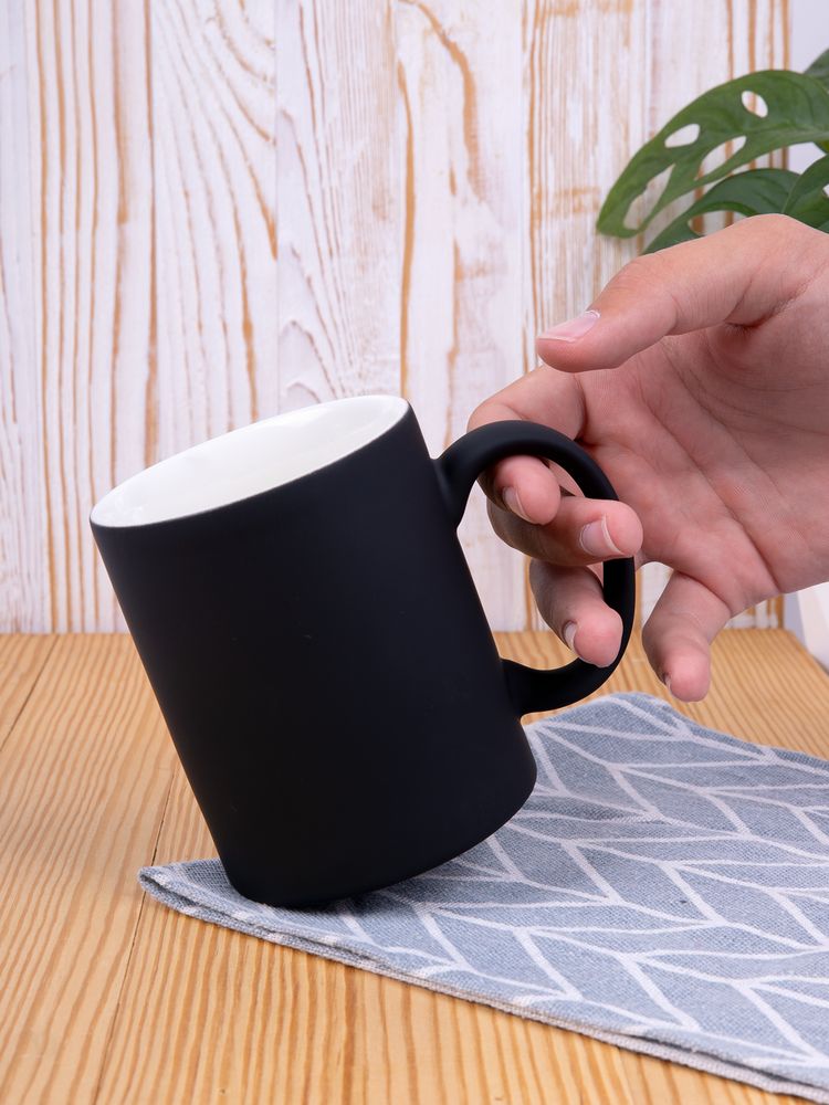 Кружка Promo Soft с покрытием софт-тач, черная — изображение 4