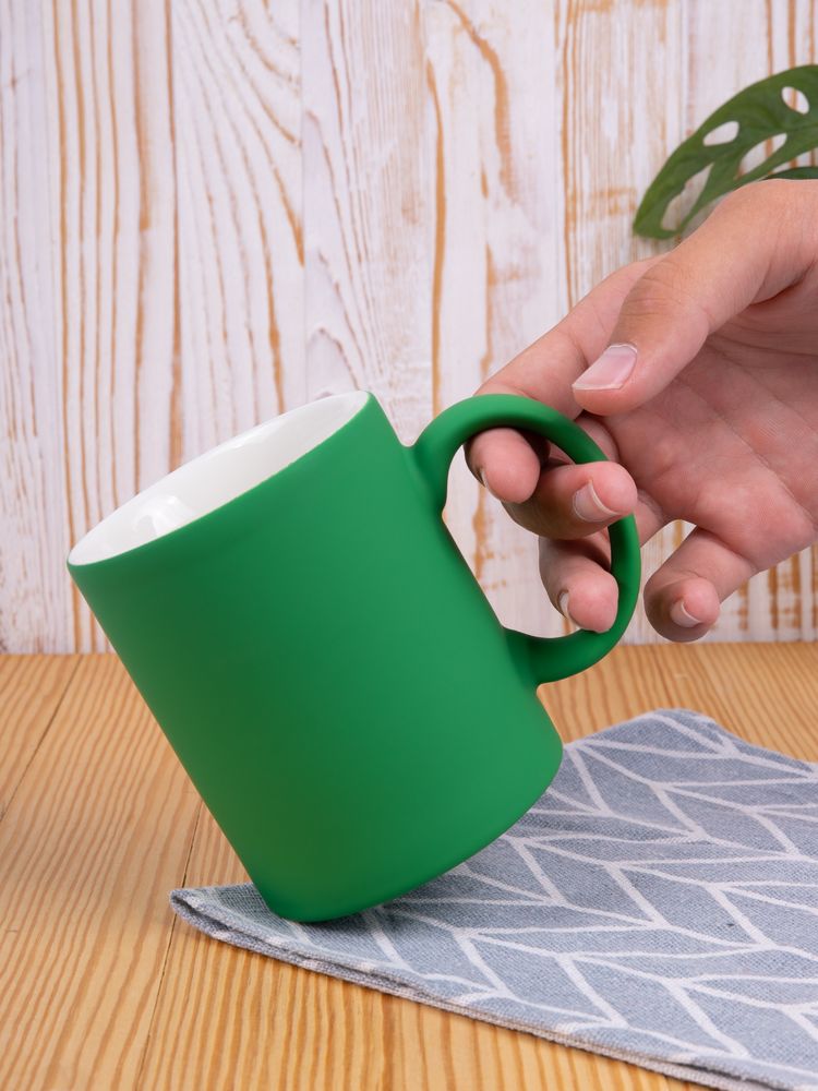 Кружка Promo Soft с покрытием софт-тач, зеленая — изображение 4