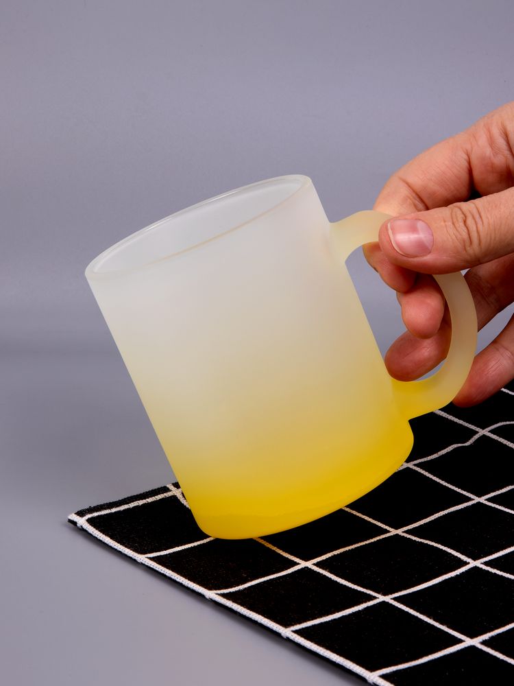 Кружка Grade Fade для сублимационной печати, матовая, желтая — изображение 5