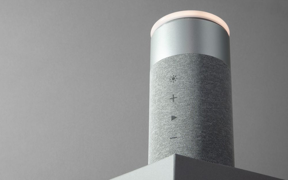 Колонка c беспроводной зарядкой и подсветкой Charge House, серая — изображение 19