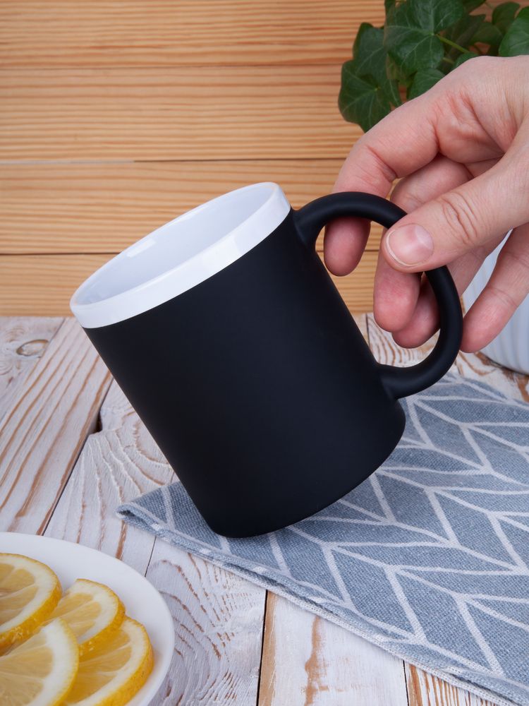 Кружка StopSpot с покрытием софт-тач, черная — изображение 5