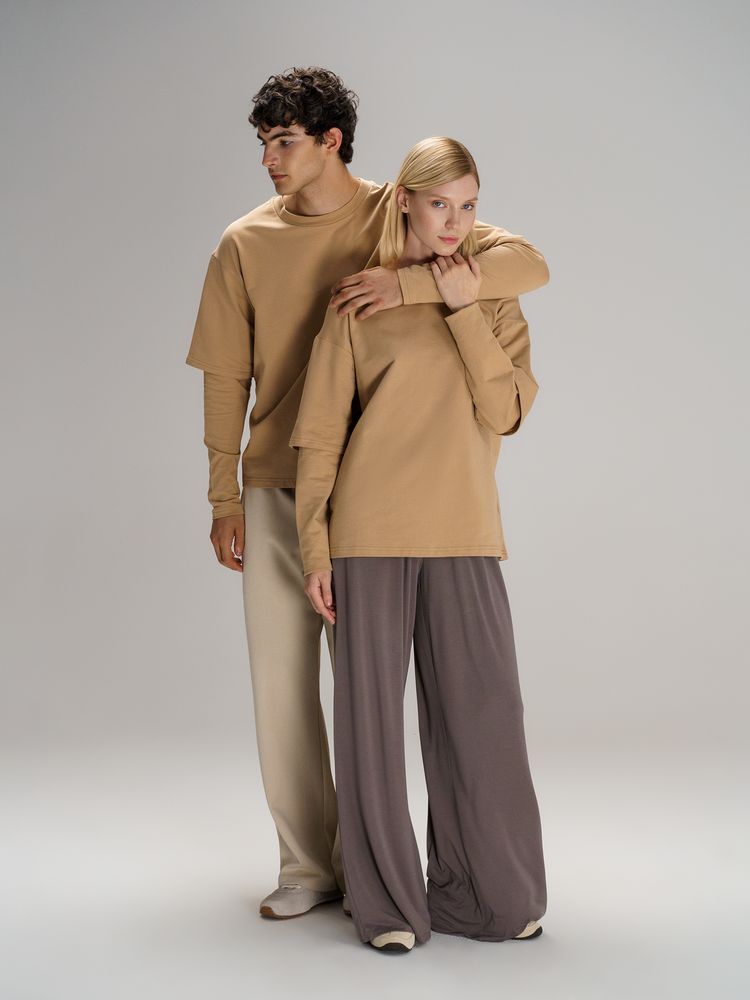 Футболка оверсайз с двойным рукавом Kosmos, бежевая — изображение 10