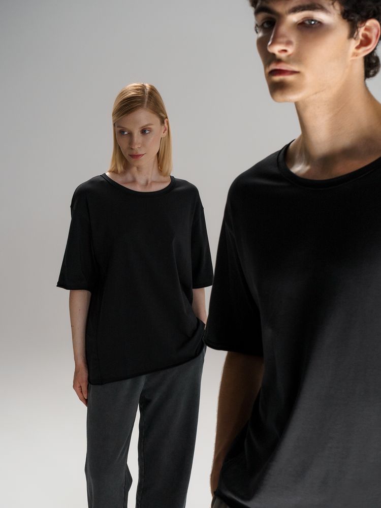 Футболка оверсайз унисекс Vozduh, черная — изображение 11