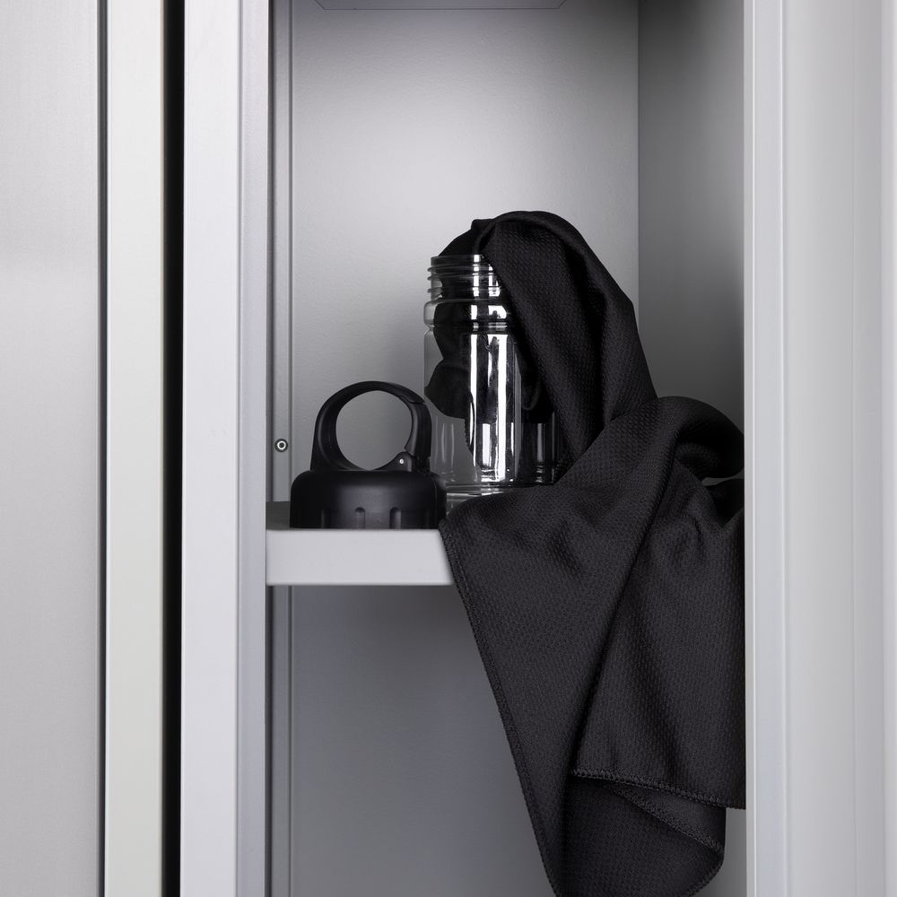 Охлаждающее полотенце Frio Mio в бутылке, черное — изображение 8