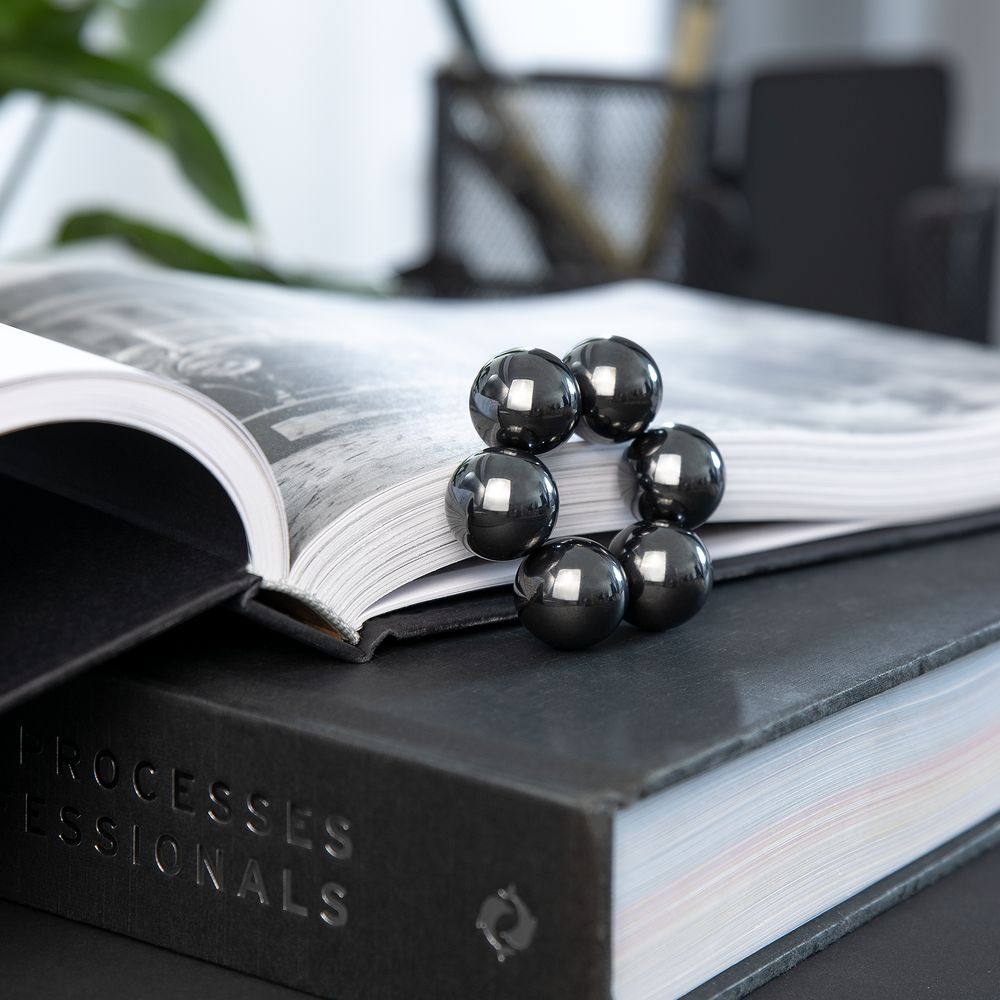 Магнитный антистресс Trifles, черный — изображение 8