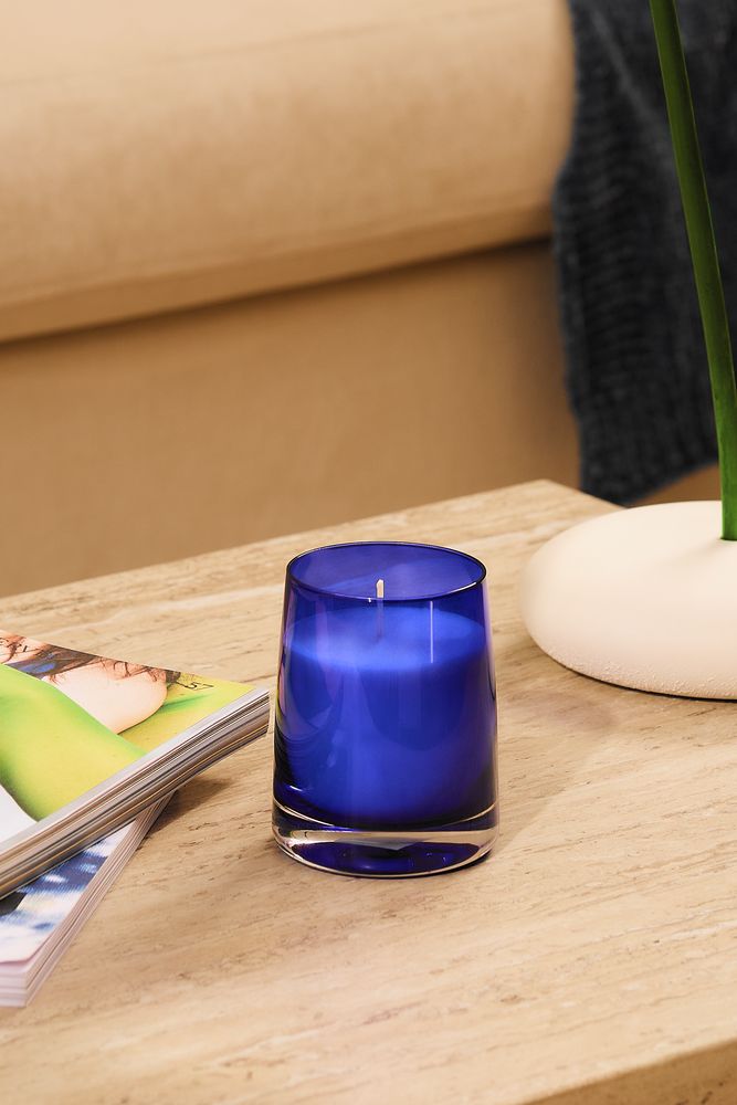 Ароматическая свеча Fragnola, пряная древесина и кардамон, темно-синяя — изображение 8