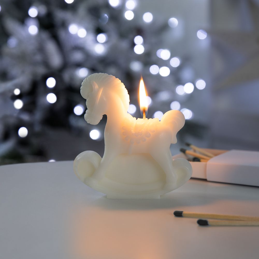 Свеча фигурная «Лошадка-качалка», белая — изображение 6