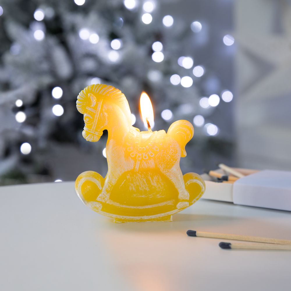 Свеча фигурная «Лошадка-качалка», желтая — изображение 6