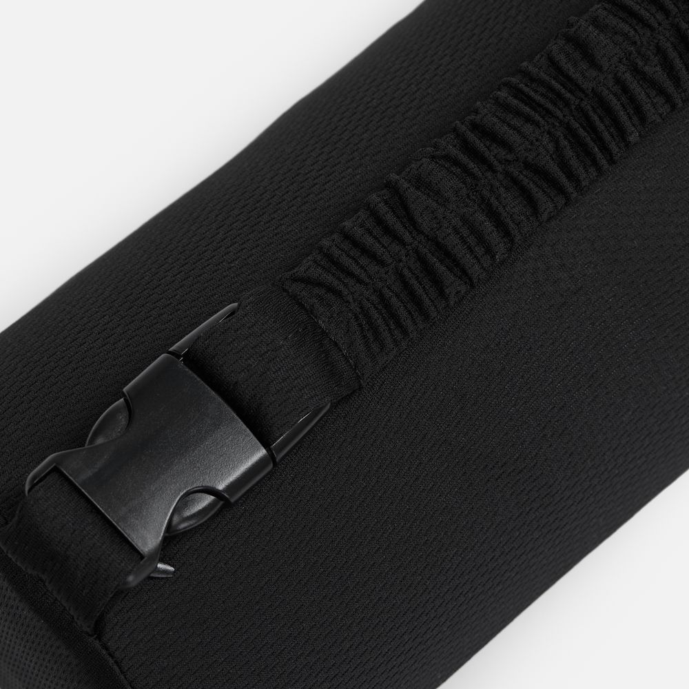 Подушка автомобильная на подголовник Roadie, черная — изображение 5