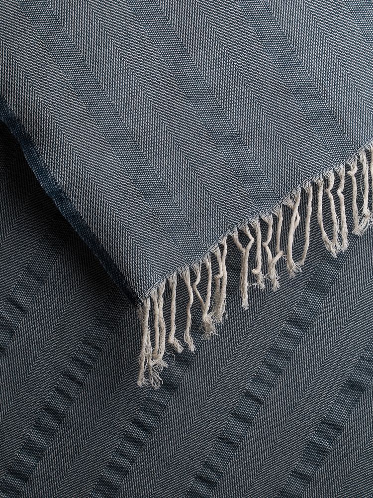 Плед «Сенеж», серо-синий — изображение 9